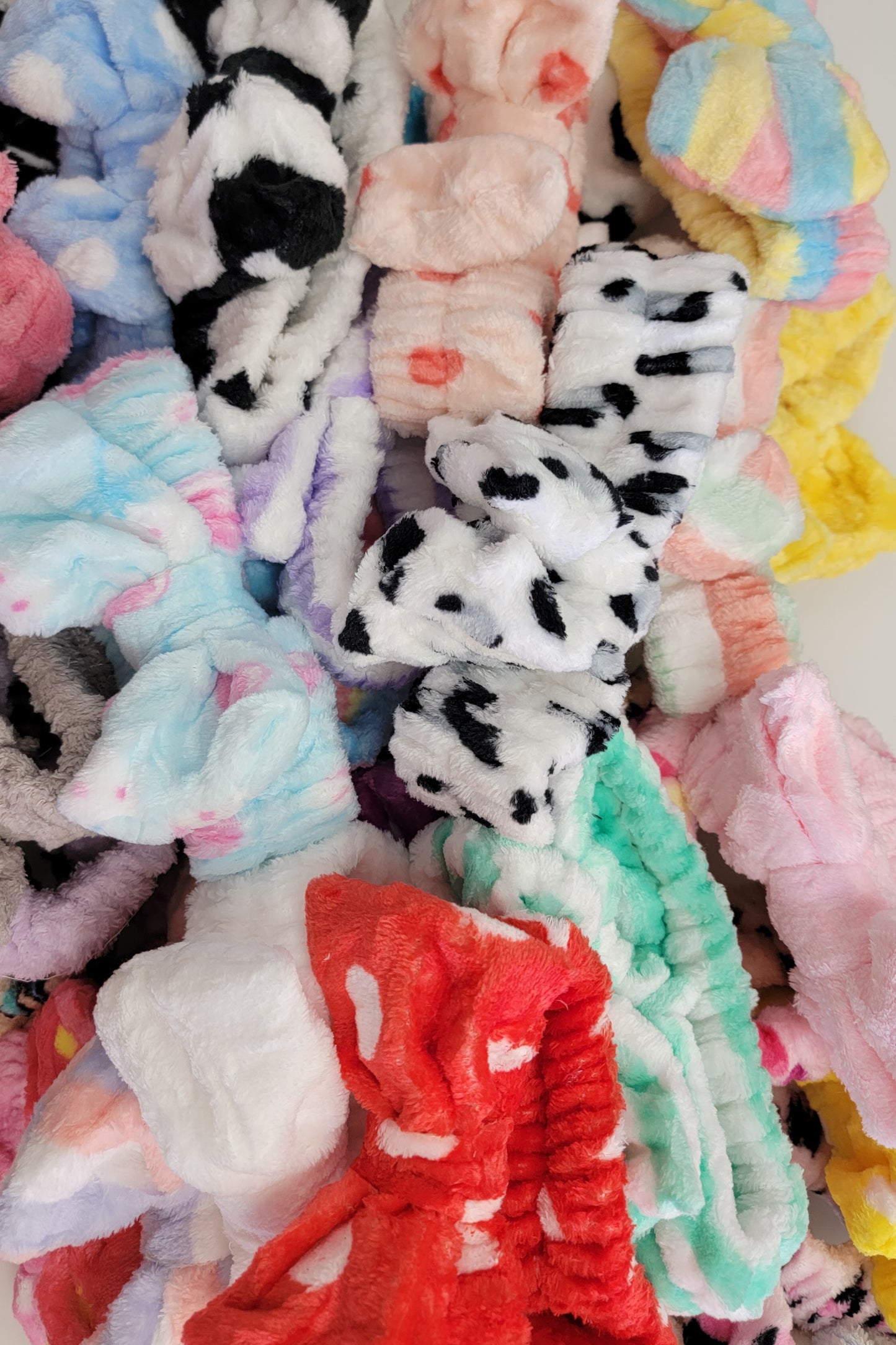 Makeup Remover Plush Headband (Picked at Random) FINAL SALE