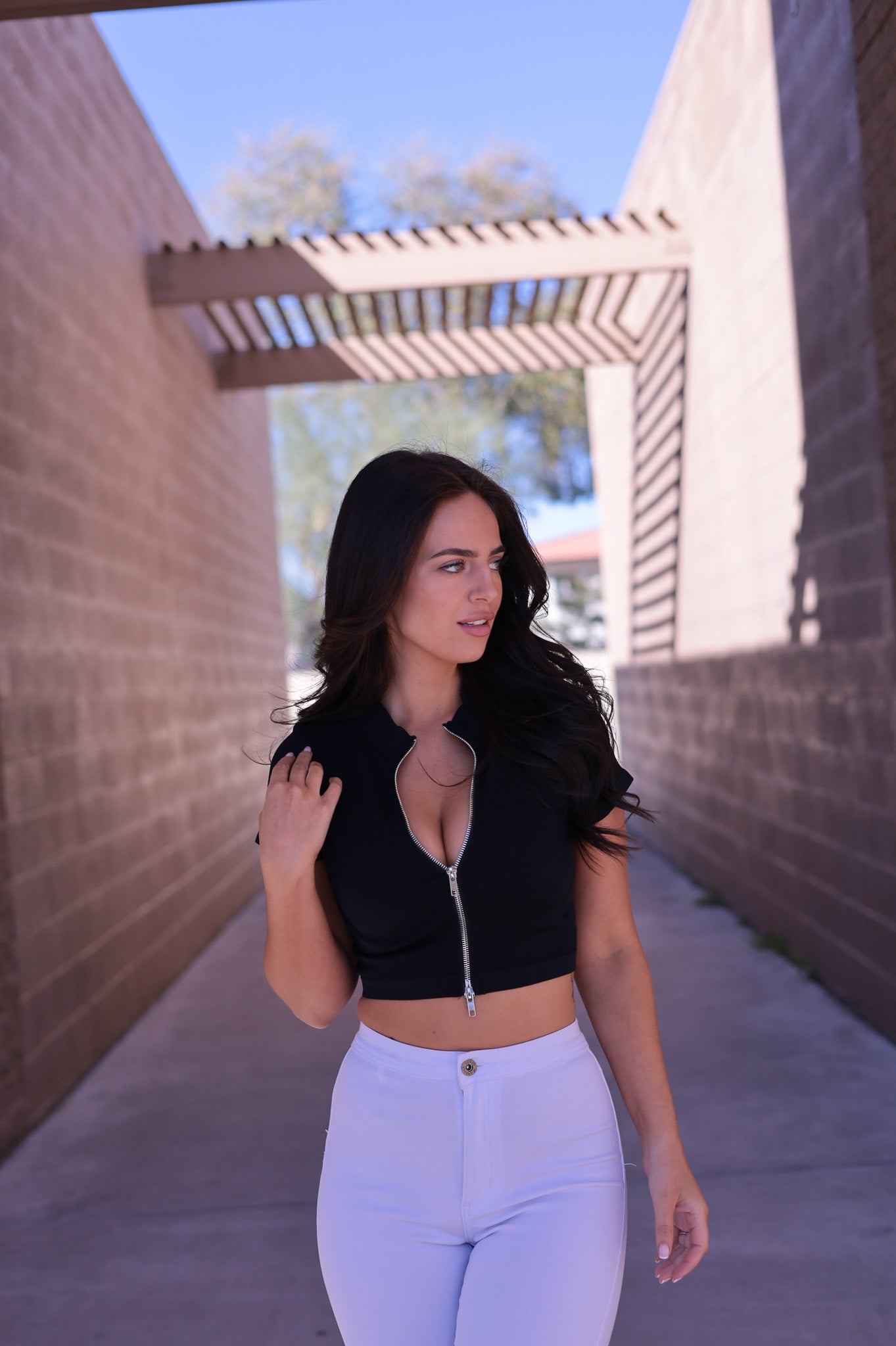 Black - Essential Mock Neck Zip Up Crop Top