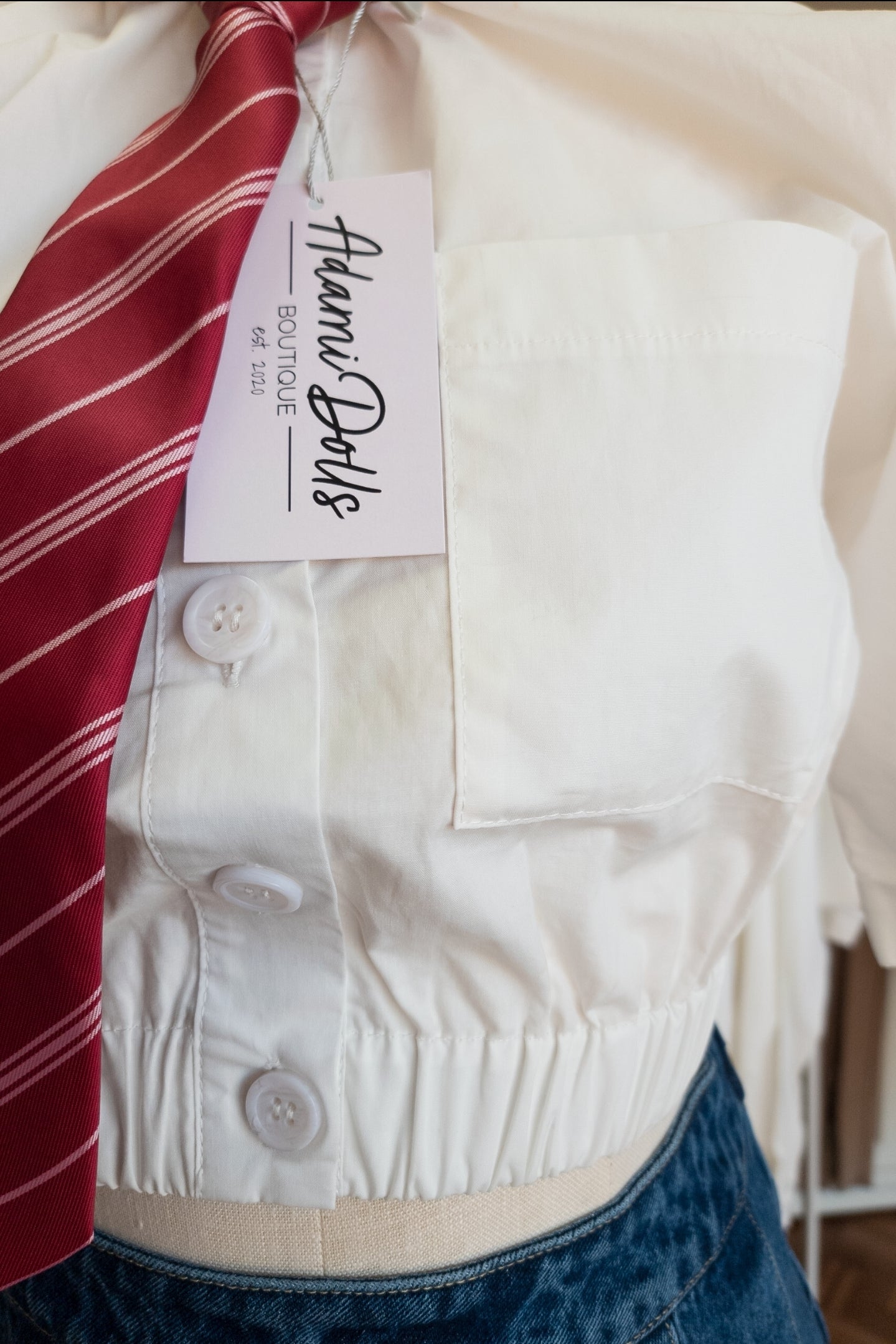 White - Cropped Collared Button Up Top