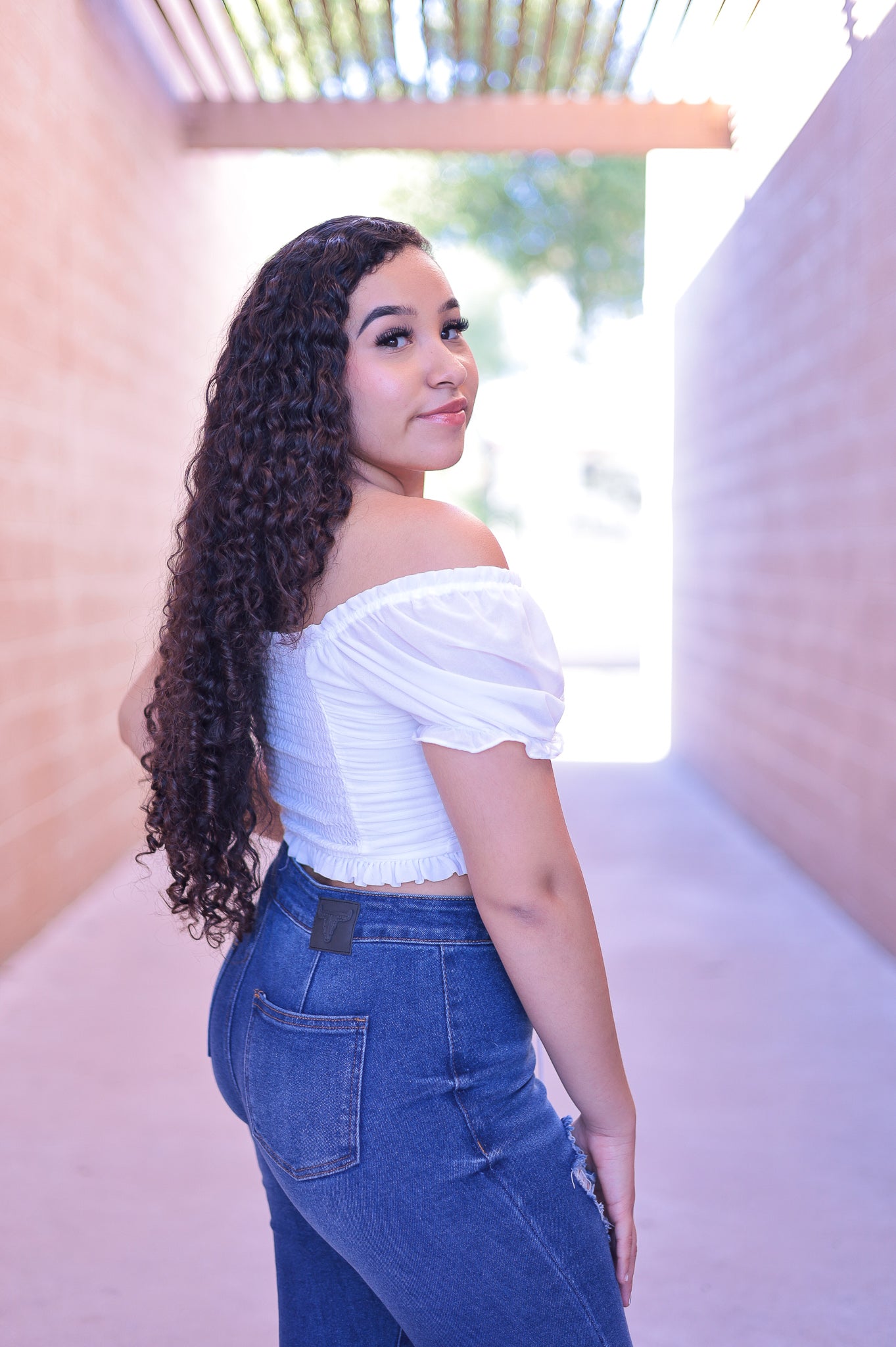 White - Jaripeo Off Shoulder Crop Top