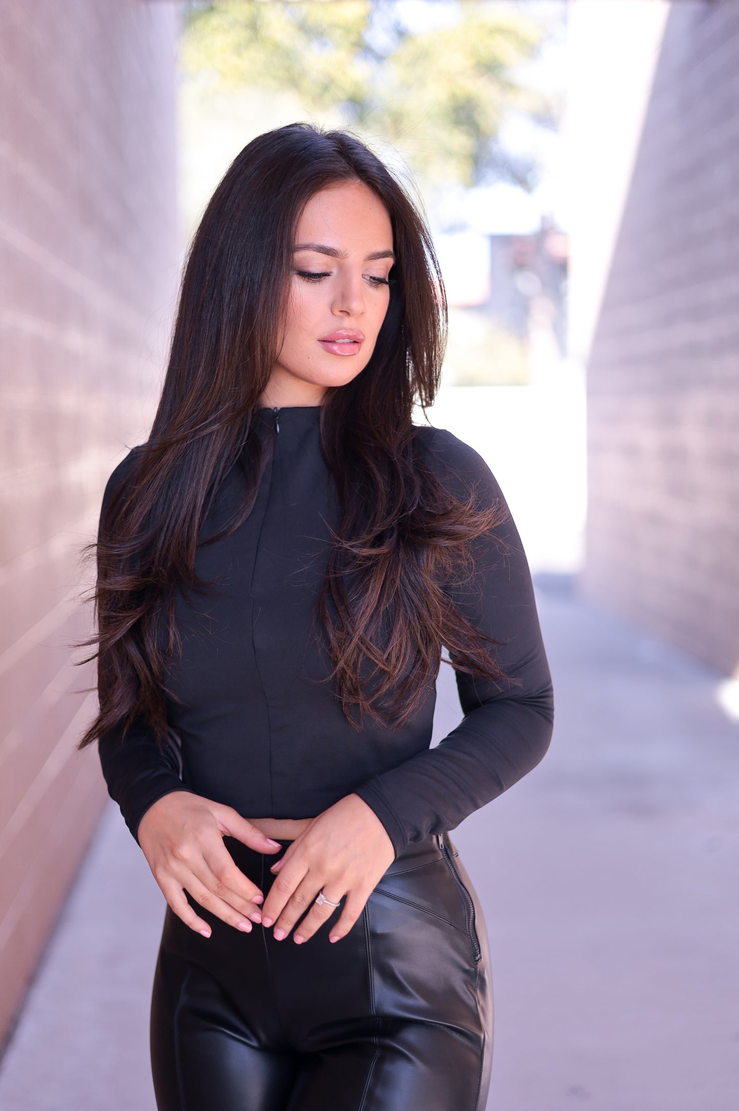 Black - Half Zip Long Sleeve Crop Top