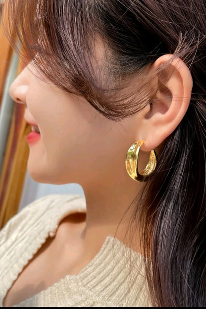 Gold - Chunky Twist Small Hoop Earrings